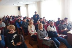 Розглянувши низку питань порядку денного, в сесії Корсунь-Шевченківської районної ради оголошено перерву