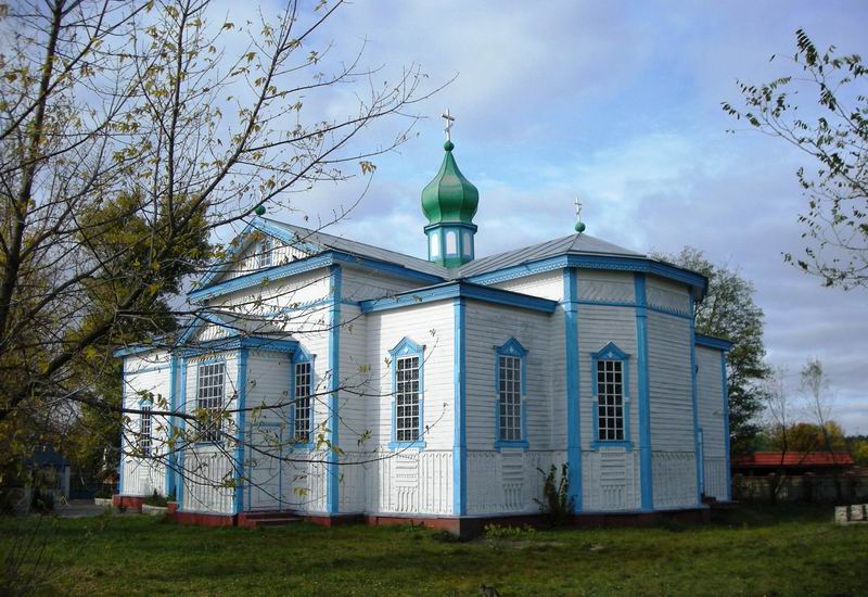 Козацька церква у селі Прохорівка Канівського району збудована у 1709 році без використання металевих цвяхів і скоб