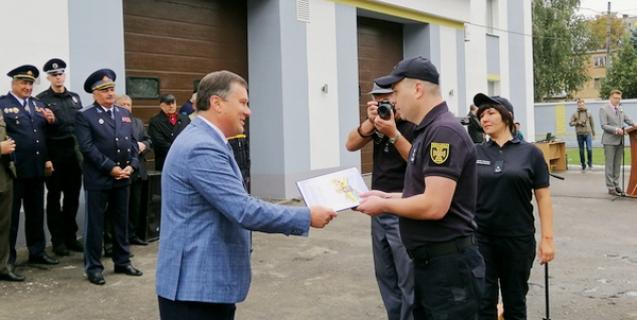 




Валентин Тарасенко привітав працівників Державної служби з надзвичайних ситуацій з Днем рятівника


