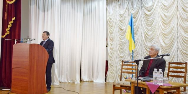 




Валентин Тарасенко привітав делегатів звітно-виборної конференції обласної організації ветеранів


