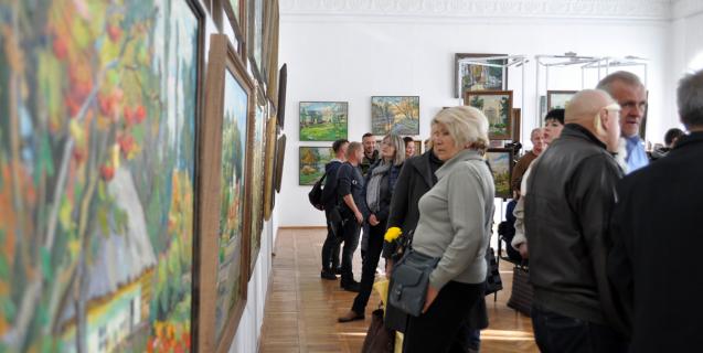 




Відкрито ювілейну виставку живопису народного художника України Івана Бондаря


