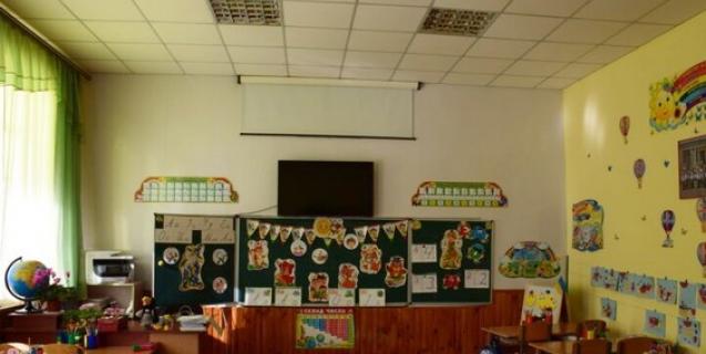 




У Шполянській ОТГ ремонтують  шкільні навчальні кабінети


