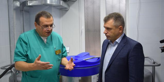 




Анатолій Підгорний ознайомився та відзначив новий метод лікування онкозахворювань на Черкащині



