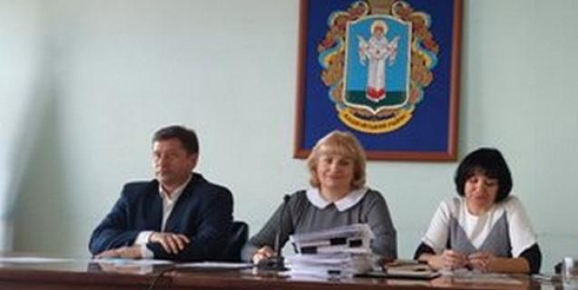 




На сесії Жашківської районної ради ухвалено районний бюджет на 2020 рік


