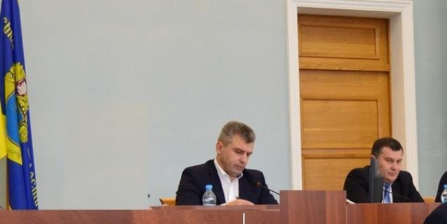 




Тридцять четверта сесія обласної ради розпочала роботу


