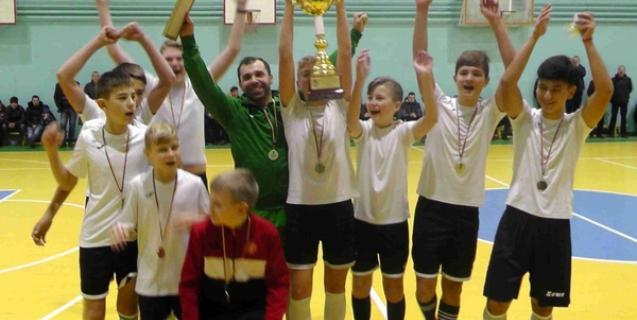 




Звенигородські юні футболісти – переможці Кубка Черкащини з футзалу


