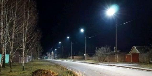 




Голова Канівської ОТГ має намір облаштувати вуличне освітлення у селі Яблуневе


