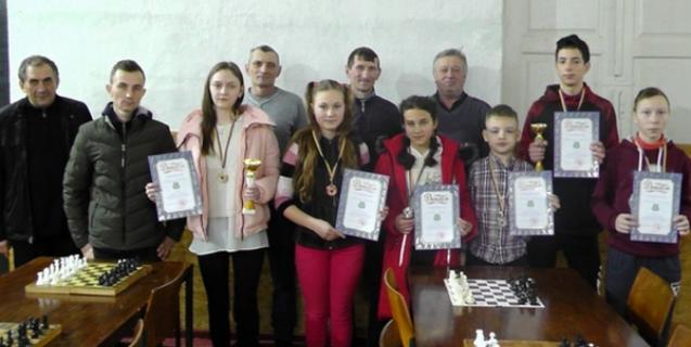 




У Звенигородці проведено шаховий турнір, засновником якого є районна рада


