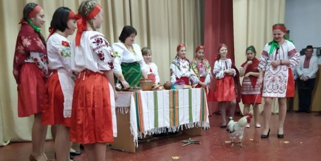 




Учасники фестивалю «Щедрівочка – щедрувала» показали багатство етнографічного матеріалу


