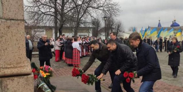 




На Черкащині проведено урочисті заходи зі вшанування пам’яті Тараса Шевченка


