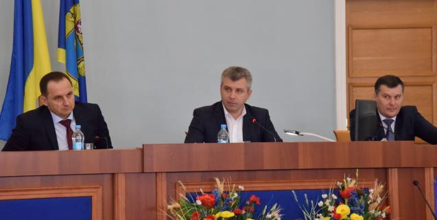 




Тридцять шоста сесія обласної ради провела друге пленарне засідання, однак розгляд питань порядку денного не завершила


