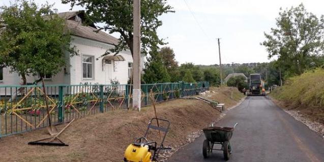 




У Балаклеївській громаді інтенсивно ремонтують дороги


