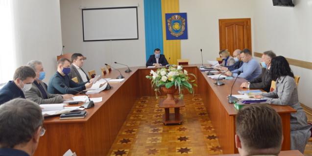 




Проведено засідання робочої групи щодо організації першої сесії обласної ради нового скликання


