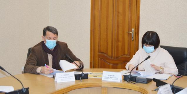




Роман Сущенко взяв участь у засіданні міжвідомчої ради, що визначила нових стипендіатів


