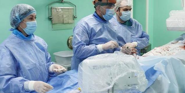 




Фахівцями обласної лікарні проведено унікальну операцію на черевній аорті 


