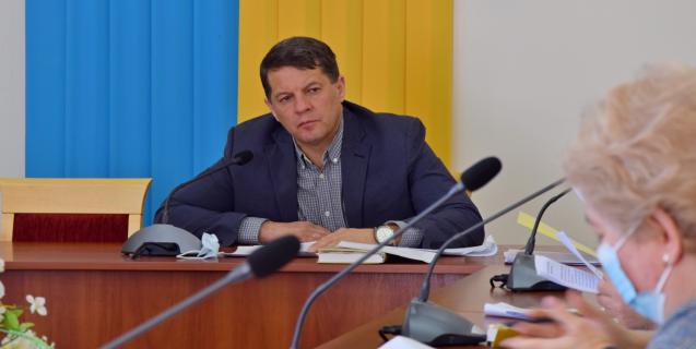 




Комісія визначила п’ятьох обдарованих черкащан, які отримуватимуть стипендію голови обласної ради



