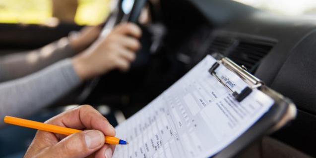




В Україні змінили процедуру здачі іспитів та отримання посвідчення водія у Сервісних центрах МВС


