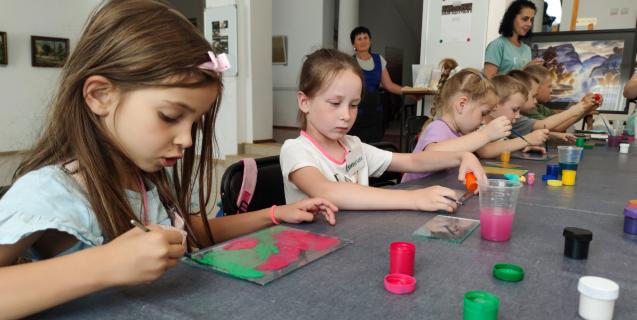 




Обласний художній музей проводить благодійні заходи для тимчасово-переміщених дітей


