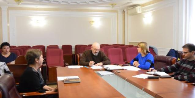 




Конкурсна комісія обрала претендентку на посаду директора Кропивнянського дитячого будинку для дітей шкільного віку


