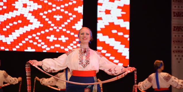 




Народний ансамбль танцю «Черкащанка» відзначив 70-у річницю


